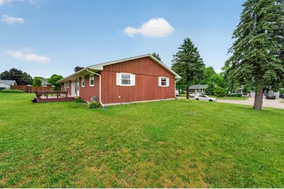1302 E Garfield Street, Mount Horeb, WI 53572 - Photo 23
