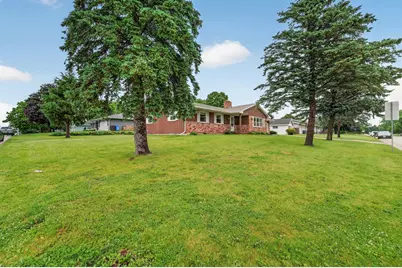 1302 E Garfield Street, Mount Horeb, WI 53572 - Photo 25