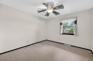 1302 E Garfield St, Mount Horeb, WI 53572 - Photo 23