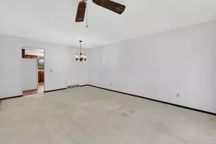 1302 E Garfield St, Mount Horeb, WI 53572 - Photo 19