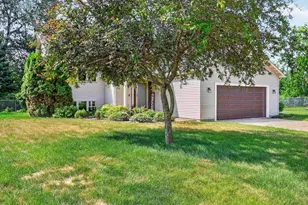 753 Walker Way, Edgerton, WI 53534 - Photo 3