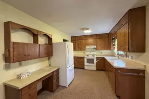 1040 N Sumac Dr, Janesville, WI 53545 - Photo 11