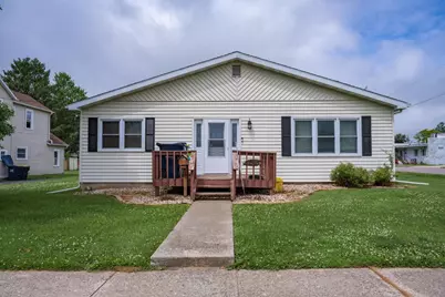1313 2nd Main Street, Elroy, WI 53929 - Photo 1