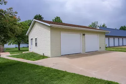 1313 2nd Main Street, Elroy, WI 53929 - Photo 7