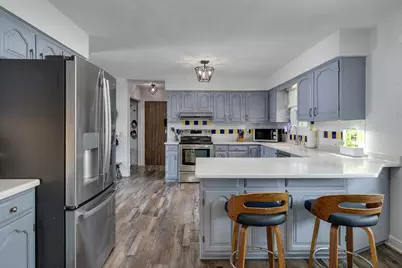 305 Raymond Road, Waunakee, WI 53597 - Photo 5