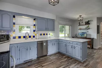 305 Raymond Road, Waunakee, WI 53597 - Photo 7