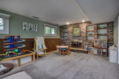 305 Raymond Road, Waunakee, WI 53597 - Photo 27