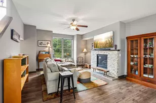 2665 Castle Rock Dr, Fitchburg, WI 53711 - Photo 5