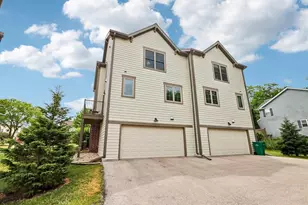 2665 Castle Rock Dr, Fitchburg, WI 53711 - Photo 35