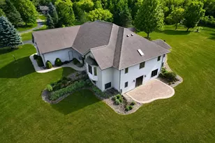 1825 Bringold Dr, Verona, WI 53593 - Photo 3