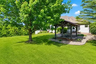1825 Bringold Dr, Verona, WI 53593 - Photo 51