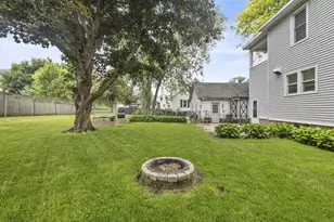 325 S Bridge St, Markesan, WI 53946 - Photo 33