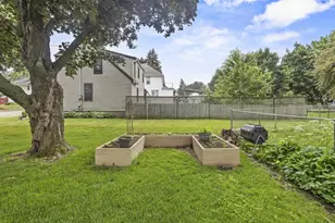 325 S Bridge St, Markesan, WI 53946 - Photo 35