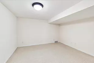 2 Snowflake Ct, Madison, WI 53719 - Photo 77