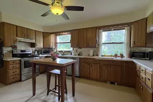 323 Pine St, Viroqua, WI 54665 - Photo 5