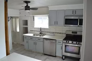 313 Pleasant St, Clinton, WI 53525 - Photo 15