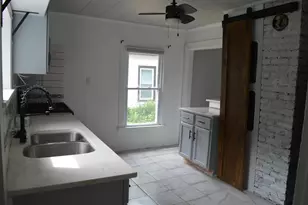313 Pleasant St, Clinton, WI 53525 - Photo 17