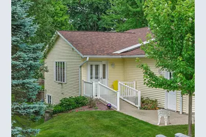 1720 N Hillcrest Drive, Baraboo, WI 53913 - Photo 3