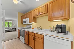 1720 N Hillcrest Dr, Baraboo, WI 53913 - Photo 15