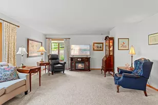 1720 N Hillcrest Dr, Baraboo, WI 53913 - Photo 9