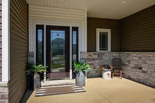 2009 Paris Ln, Cottage Grove, WI 53527 - Photo 7
