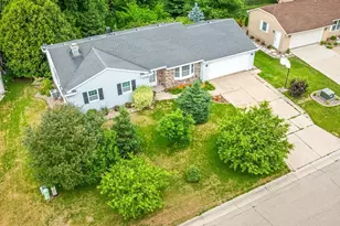4211 Wilshire Ln, Janesville, WI 53546 - Photo 45