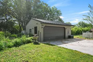 N1544 Poeppel Rd, Fort Atkinson, WI 53538 - Photo 25