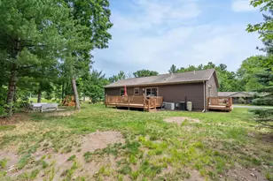 303 Berry Ln, Wisconsin Dells, WI 53965 - Photo 29