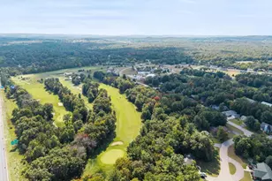 303 Berry Ln, Wisconsin Dells, WI 53965 - Photo 5