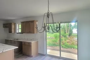 148 Shaw St, Baraboo, WI 53913 - Photo 5