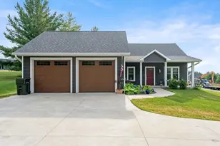 364 Drumlin Loop, Ripon, WI 54971 - Photo 5