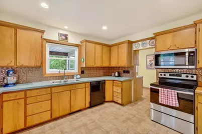 854 Highway 51, Stoughton, WI 53589 - Photo 23