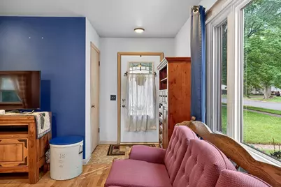 4313 School Road, Madison, WI 53704 - Photo 9
