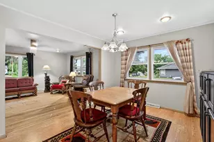 4313 School Rd, Madison, WI 53704 - Photo 7