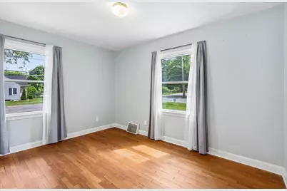 2 S Owen Drive, Madison, WI 53705 - Photo 11