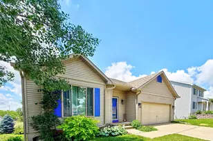 932 Vista Ridge Dr, Mount Horeb, WI 53572 - Photo 3