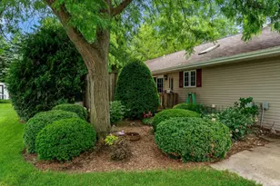 535 Danielson Dr, Darien, WI 53114 - Photo 17