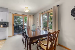 6923 Tottenham Rd, Madison, WI 53711 - Photo 9