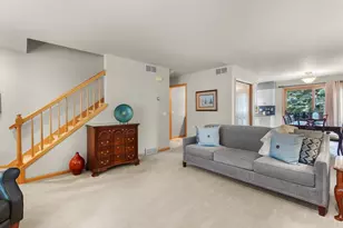 6923 Tottenham Rd, Madison, WI 53711 - Photo 9