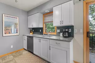 6923 Tottenham Rd, Madison, WI 53711 - Photo 15