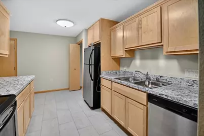 8206 Starr Grass Drive #204, Madison, WI 53719 - Photo 13