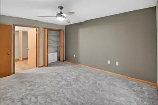 8206 Starr Grass Dr, Madison, WI 53719 - Photo 5