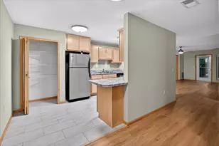 8206 Starr Grass Dr, Madison, WI 53719 - Photo 11