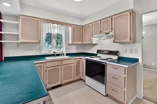 3306 Kingston Dr, Madison, WI 53713 - Photo 13