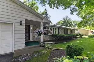 3306 Kingston Dr, Madison, WI 53713 - Photo 3
