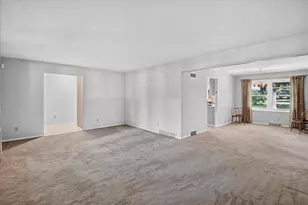 3306 Kingston Dr, Madison, WI 53713 - Photo 9