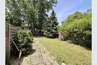 824 E Dayton Street, Madison, WI 53703 - Photo 19
