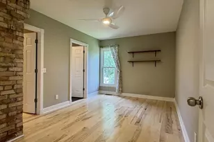 824 E Dayton St, Madison, WI 53703 - Photo 13
