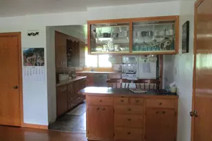 E3976 Lake Rd, Hillpoint, WI 53937 - Photo 17