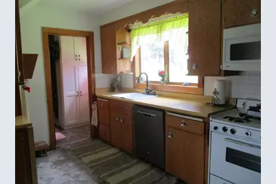 E3976 Lake Road, Hillpoint, WI 53937 - Photo 19